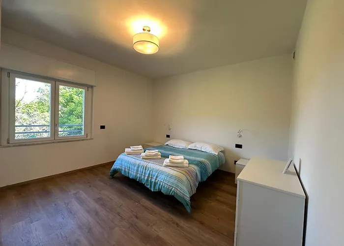 The Quiet Corner- * Blessagno