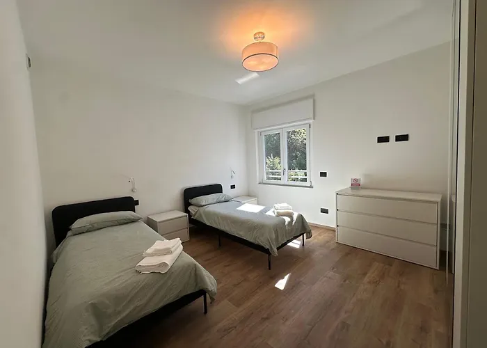 The Quiet Corner- Apartment *